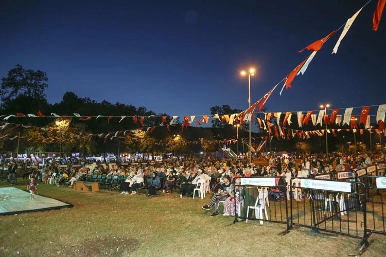 Tarihi Beykoz Çayırı'nda eğlence devam ediyor 1
