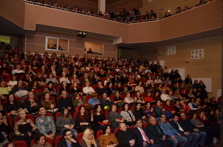Kadınlar günü Beykoz'da Hüner Coşkuner konseriyle renklendi 1 konser huner mart 3 CWeEBgVGYP