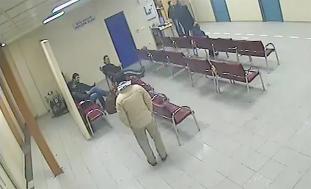 Sözde hayvan severlerin acil servis istismarı 3 kopek 3 l uzkHS80W