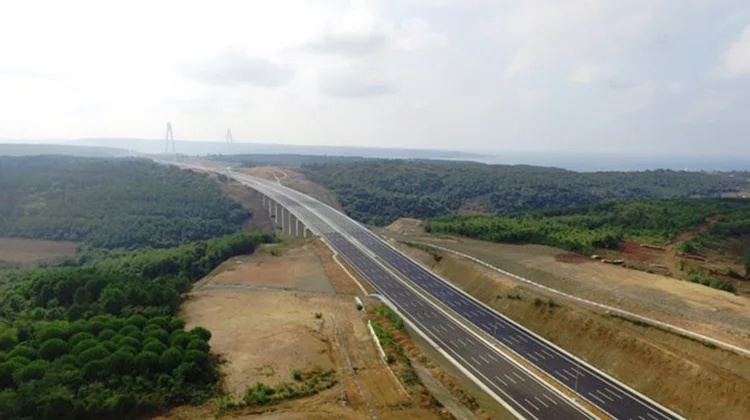 Muhteşem manzara Beykoz Anadolukavağı’ndan izlenebiliyor 26 kopru yavuzsultanselim beykoz geri sayi crTTdX5yuh