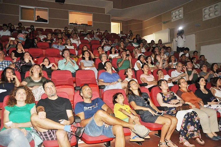 Anaokulu öğrencilerinin Yılsonu Şenliği’nde renkli görüntüler 1 kozala G9zX8d0fZV