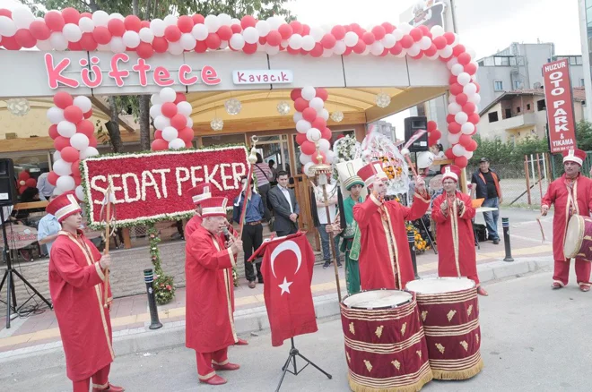 Sedat Peker, Küftece için geldi 2 kuftece kavac Z