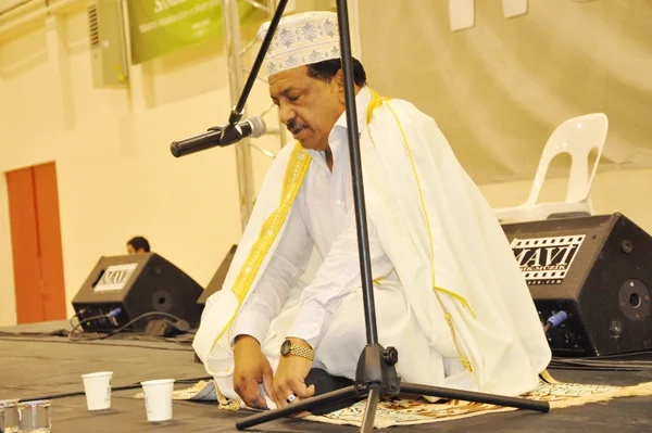 Peygamber sevgisi salonlara sığmadı 1