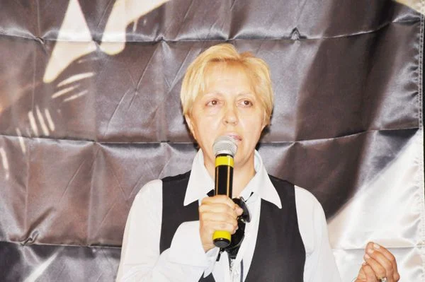 Lale Çulban Enç, Ben AK Partiliyim 1 lale en Y1DTTsnZyQ