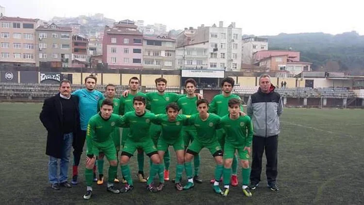 Beykoz liselerinin futboldaki başarısı 1 lise 3 ZYqwpJmOpF