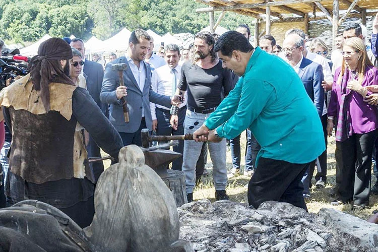 Venezuela Devlet Başkanı Maduro, Beykoz'da 1 madurobeykozda tFa7G5WsKm