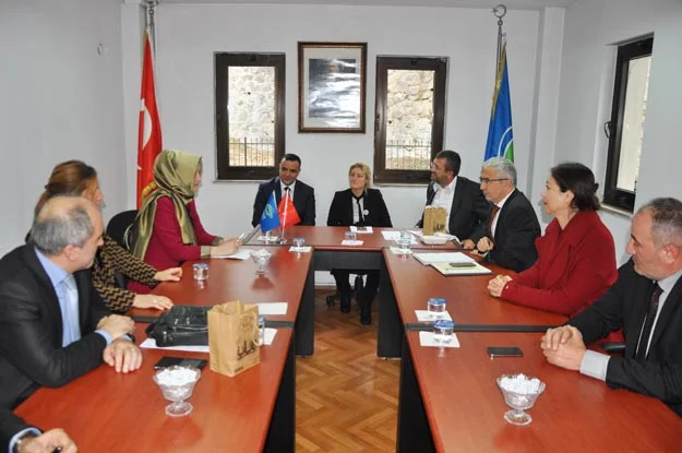 Mahir Başkan mazbatasını aldı 2 mahir ziyaret ak 6 i6rUqQDJTZ