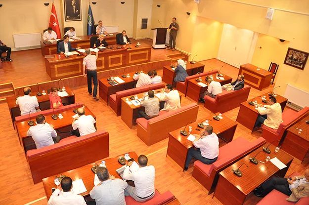 Beykoz Belediyesi'nden yardım yağmuru… 6 meclis 09 05 15 I F3eNvIVL