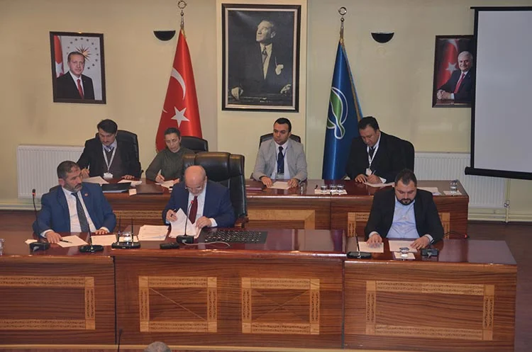 Bir saatte dört mevsim yaşanan Meclis... Beykoz! 4 meclis 6 subat 2017 rBs6LDp6bh