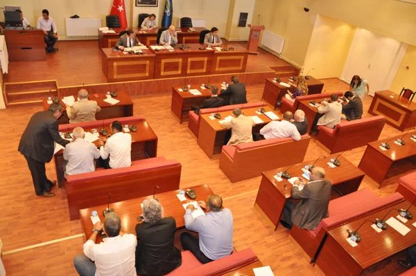 Bu kavga burada biter mi? 2 meclis VoG1LrQgRt