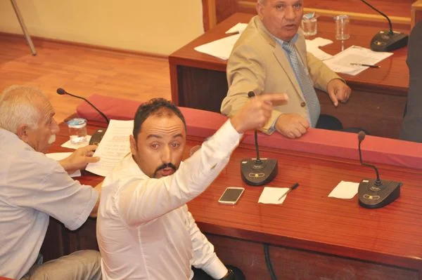 Bu kavga burada biter mi? 3 meclis Otw9ohTtEd