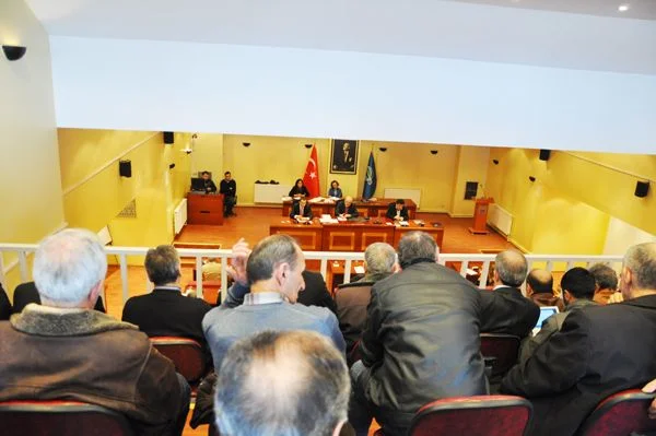 Belediye Meclis’inde Çubuklu gerginliği 2