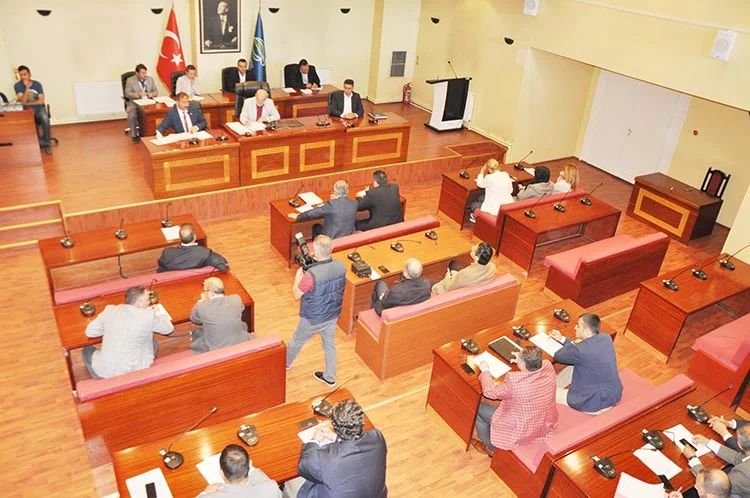 Alman milletvekili Bettina Kudla artık Beykozlu... 1 meclis haziran 2016 2 9 MDbD31YcrT