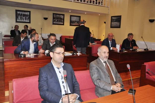 Beykoz Belediye Meclisi'nde seçim tartışması 6 meclis kasim 2015 WIjCTzE4N