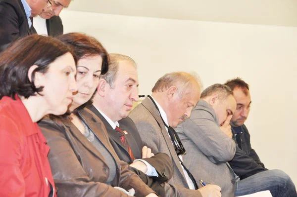 CHP’li Hayrullah Usta kendini yakacak 3 meclis lo qcvJQhaMk2