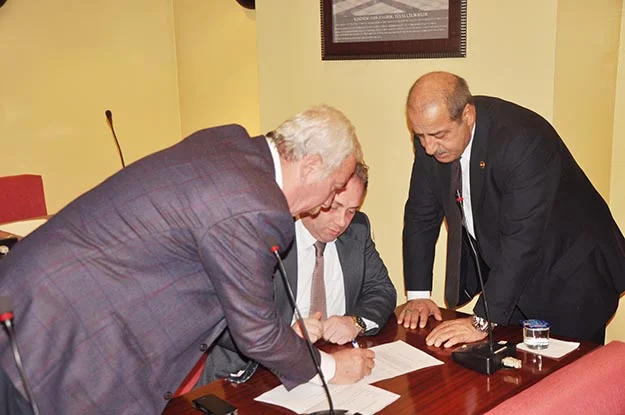 Beykoz Meclisi'nde bin 500 TL tartışması 1 meclis subat 2016 q 59O2MjOw