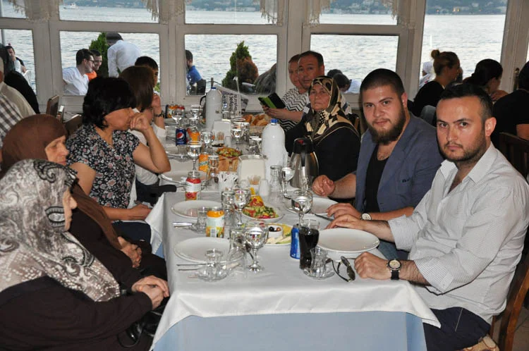 MHP Beykoz'dan Şehit Aileleri hassasiyeti 3 mhp beykoz iftar 9 vXvwBA7ET1