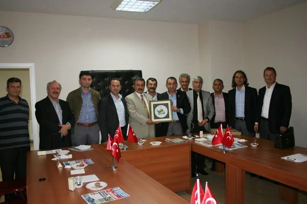 Ali Emanet'e hemşeri desteği... 2 mhp der n 8pok29tPpB