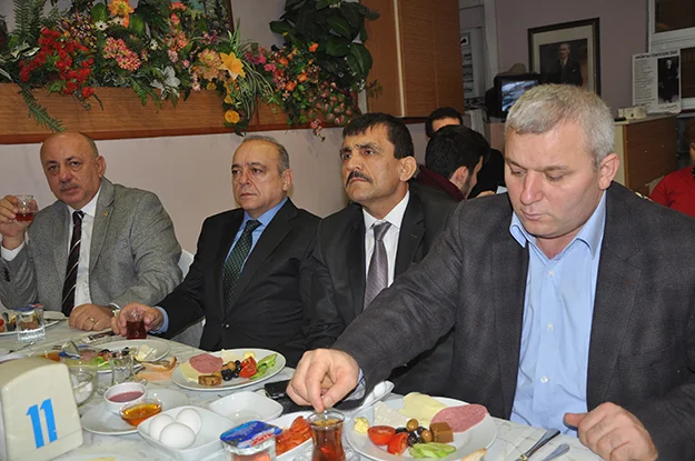 MHP’li Durmuş Ali Torlak, Beykoz'a geldi 4 mhp secili db pasabahce