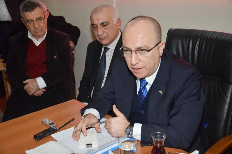 MHP’li Ulvi Yönter, Beykoz’da dert dinledi 3 milletvekiliyonterdertdinled CaMqTUz3 y