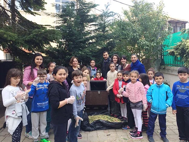 Beykoz'un minikleri, boyundan büyük işe kalkıştı 1 minik beykoz 3 SHjiHf8zfg