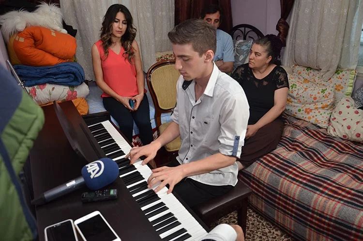 Külünk, otizmli Mozart’ı Beykoz’da ziyaret etti 2 mozart beyko YRocDuaUi