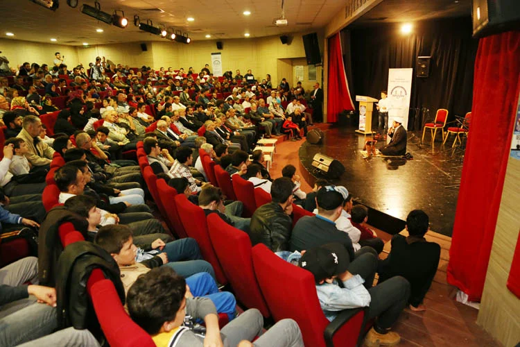 Beykoz Müftülüğü sahurda gençleri buluşturdu 4 muftuluk genc sahur 5 Iz9EFCuXOP