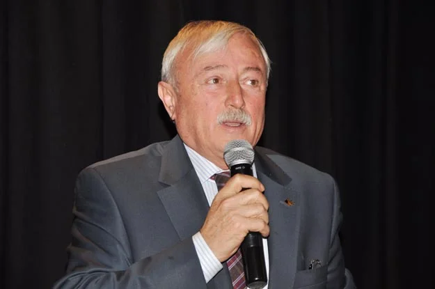 Beykoz'da muhtarlar ikiye bölündü 5 muhtarlar dernegi 2015 k 3 T2QEQSlYbn