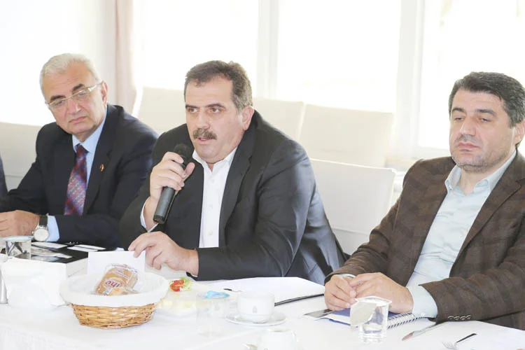 Beykoz'un muhtarlarına afet ve bilgi eğitimi 1 muhtarlara egitim 1 Q mESh79e