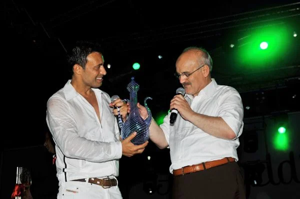 23 çift Sandal konseriyle evlendi 2 mustafa konser bey maCYvLW1F