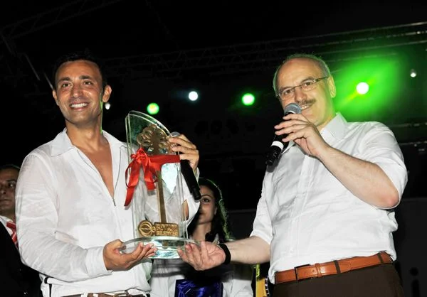 mustafa sandal yucel celikb p774ohjMVR