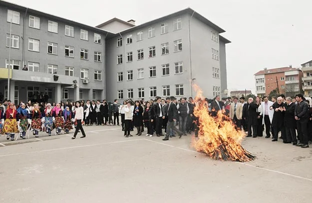 nevruz beyk AzIdeP9mk9