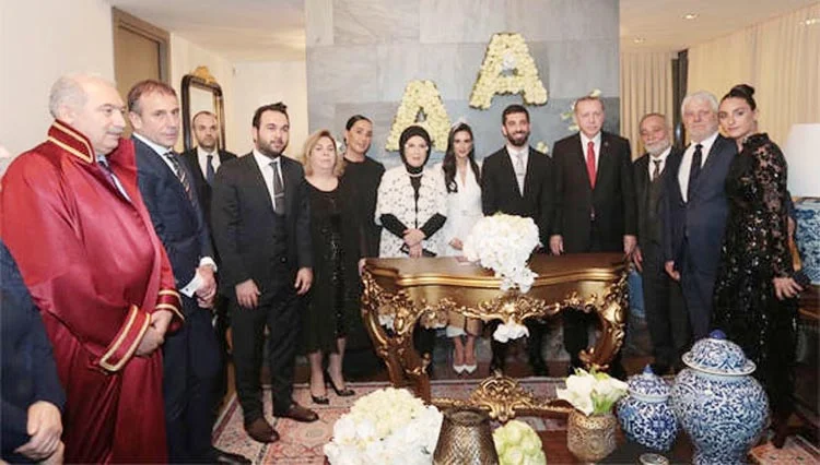 Cumhurbaşkanı Erdoğan Beykoz'da nikah şahidi oldu 2 nikah 5 ajDGksK5c3