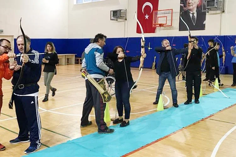 Okçuluk antrenmanları heyecanlı başladı 1 ok 3 NEMiUok Ev