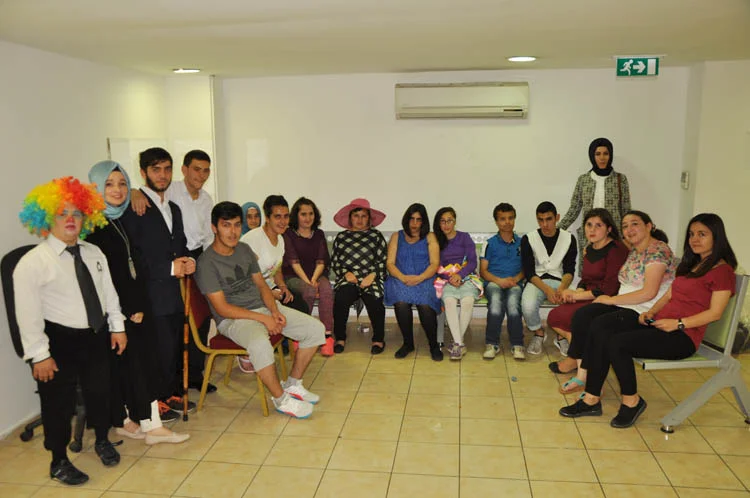 Onlar Beykoz'un özel aileleri 2 okul secili db 1 sSBWmyLtg8