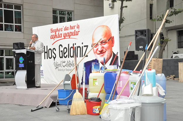 Hangi okula ne kadar malzeme yardımı yapıldı? 9