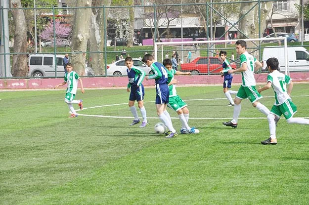 Örnekköy U13 puanla tanıştı: 2-2 1 ornekkoy u13 5 ItFN5 fMa