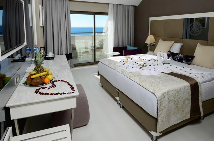 Gür ailesinin dev otelinden müthiş kampanya 5