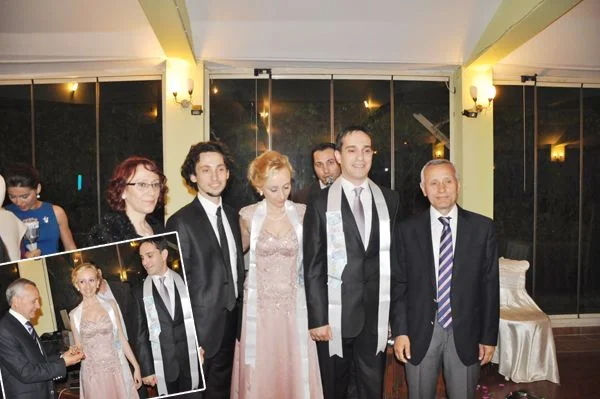 Nişan tamam… Düğün 1 Eylül’de… 1 ozemir nis 6k73ebR2T8