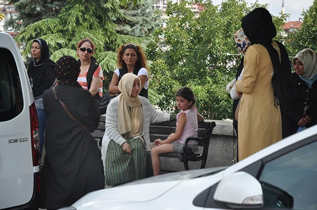 Dr. Özer Odabaşı’nı yüzlerce seveni uğurladı 5 ozer odabasi cenaze U4dmIWZ1LV