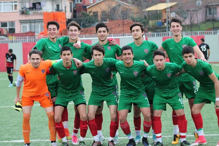 Paşabahçespor gençleri penaltı ile teslim oldu 2 pasa 2 1olkWjNlcQ