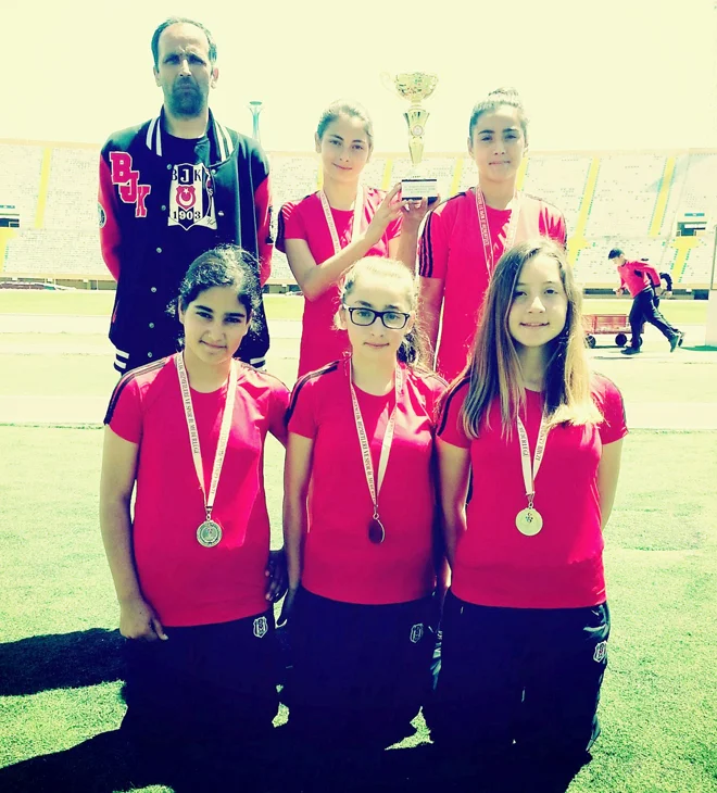 pasa atlet izm 2Q IRm5hGu