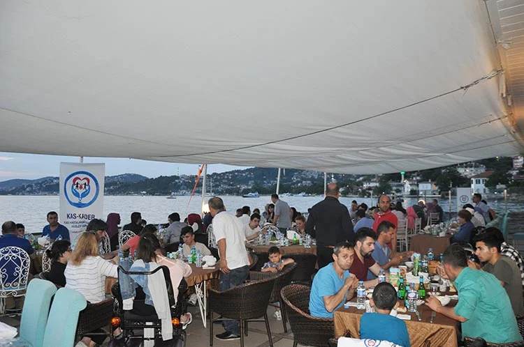 Evde eğitimi reddediyoruz. Okul istiyoruz!.. 2 pasa iftar 13 cYTX3QrHcm