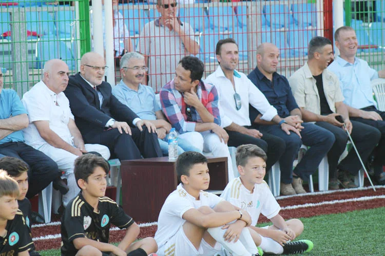 Paşabahçe, Minikler Futbol Şöleni ile şenlendi 4 pasabahcedeminiklerfutbolsolen 6yMG e5udy