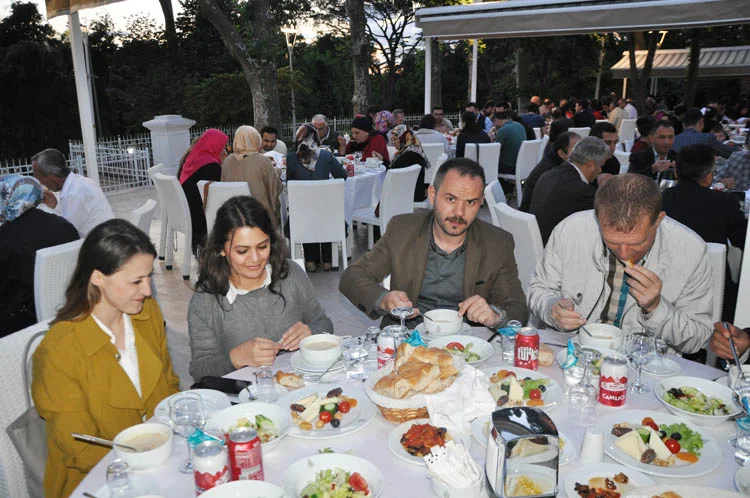 İftarda 'personel' saadeti 3 per if 16