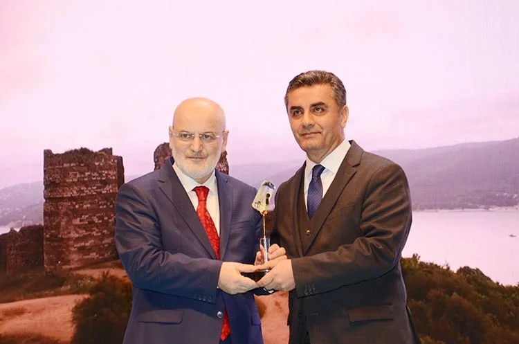 Türkiye’nin Beykoz’u konuştuğu gece… 3 radyo odu lWDpq6GT4J