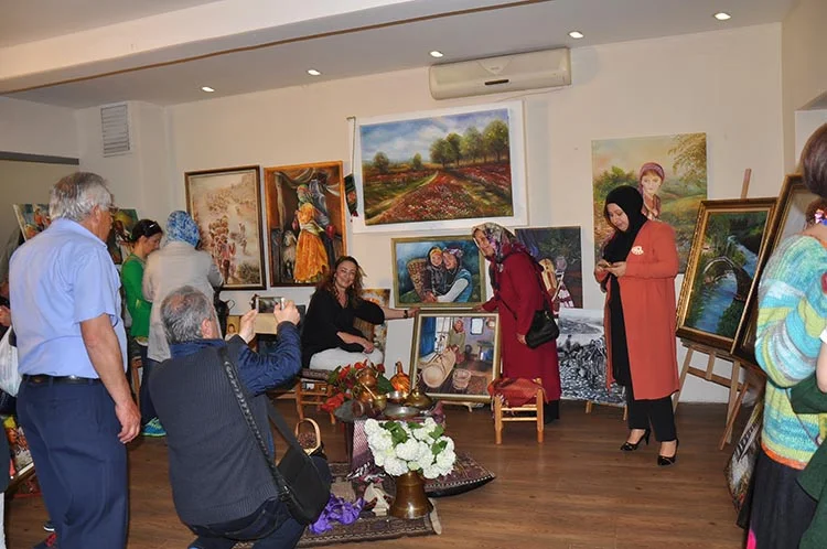 Bayan Bakoğlu, Beykoz’da yine baktırmayı başardı 2 resim sergi Yu7VZt1W7k