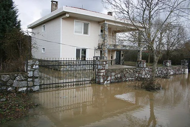Beykoz Riva 'göle' döndü. 3 Tekne battı 2 riva haber 2016 12 r5RSZyBLVk