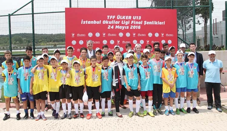 İstanbul 13 Yaş Okullar Ligi tamamlandı 1 riva u13 lig s r32nqCEh21