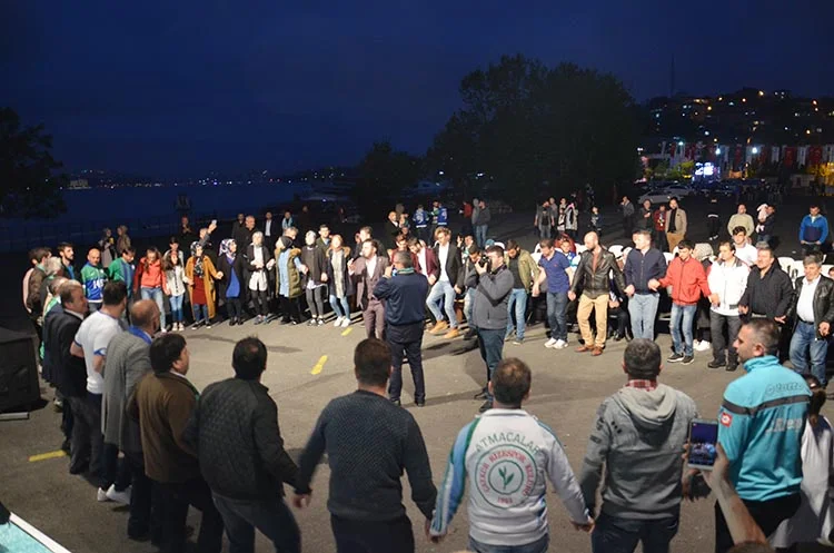 Beykozlu Rizeliler Şampiyonluğu Başkanla kutladı 4 riz VRrpjFOdZw